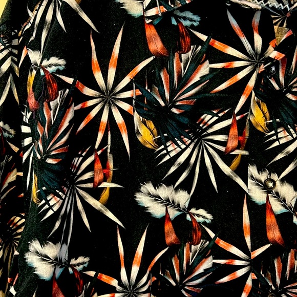 International Laundry House of Design Men’s Button Down pattern shirt. Size L - Picture 3 of 5